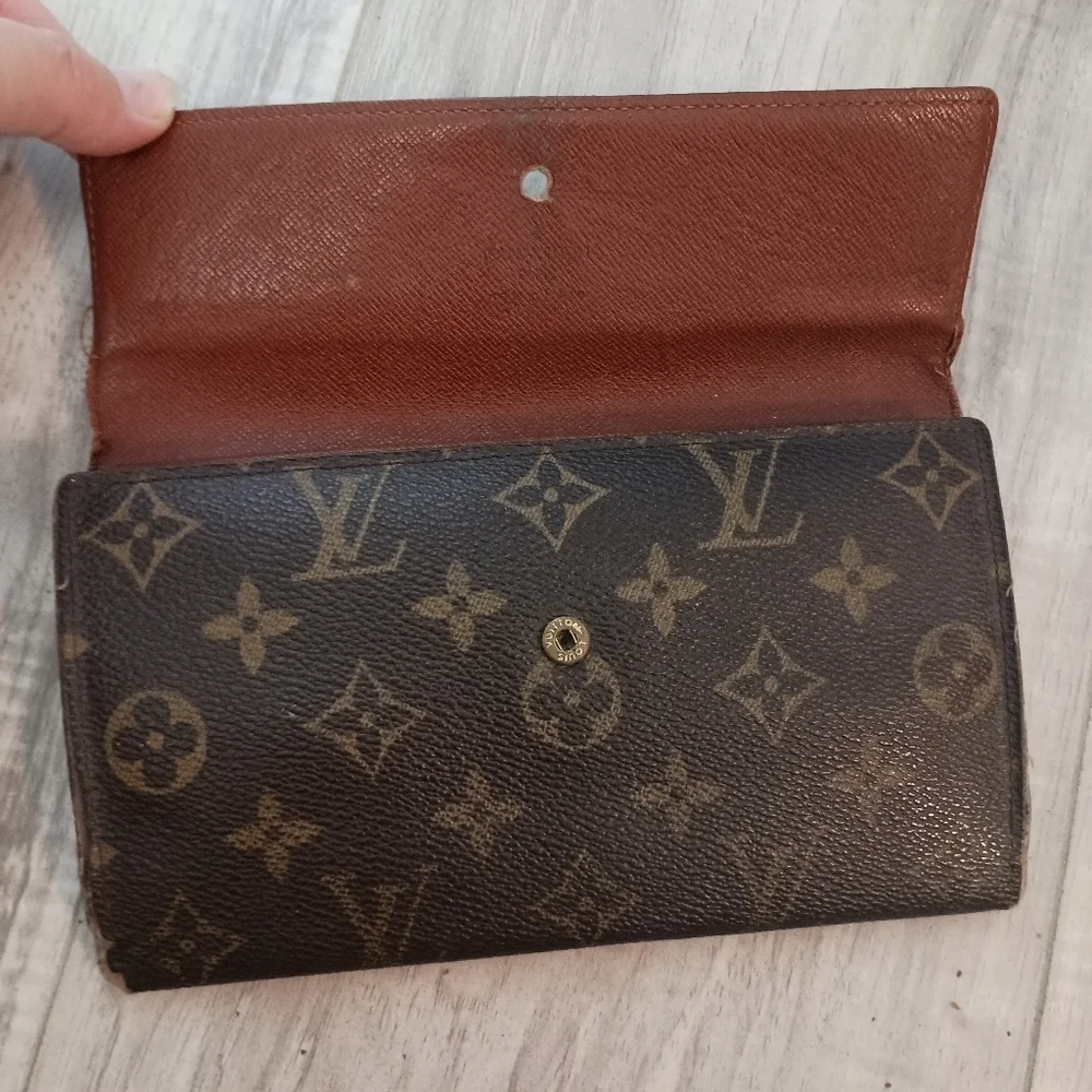 Louis Vuitton Monogram Porte Tresor International Trifold Long Wallet - Picture 7 of 12